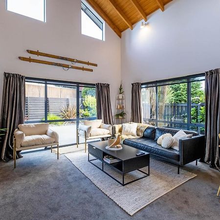 Little Black Chalet מת'בן מראה חיצוני תמונה
