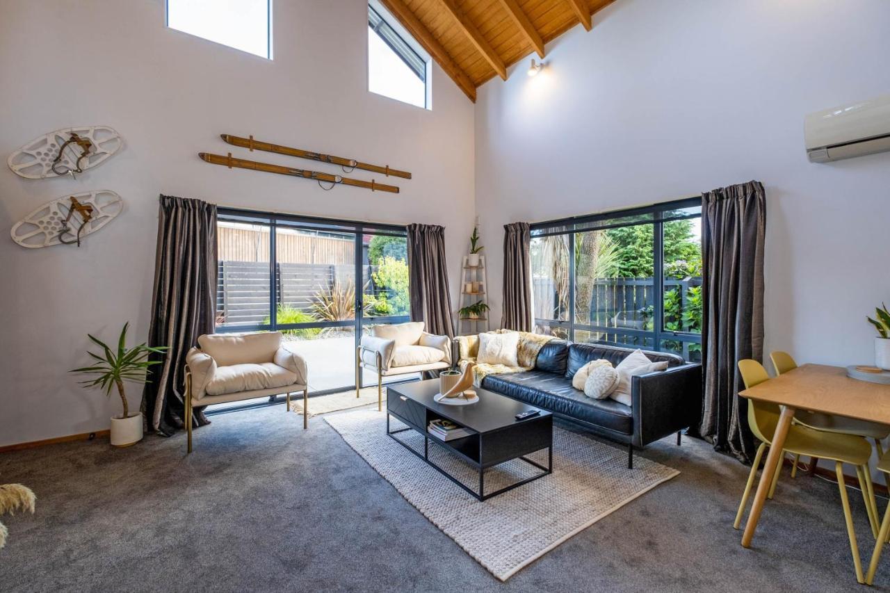 Little Black Chalet מת'בן מראה חיצוני תמונה