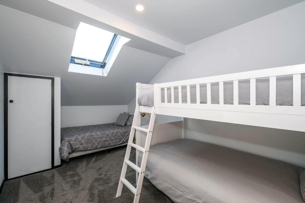 Little Black Chalet מת'בן מראה חיצוני תמונה
